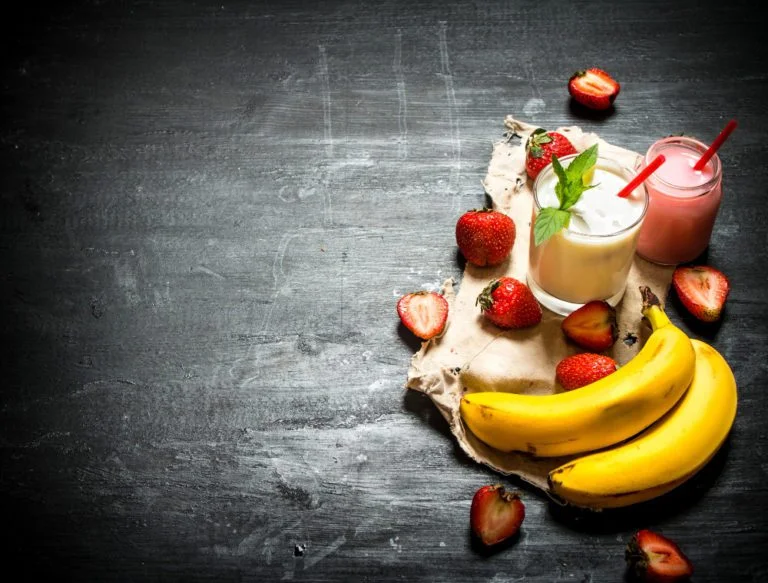 Frullato di Banana e Fragole: 15 Idee per Non Annoiarsi Mai