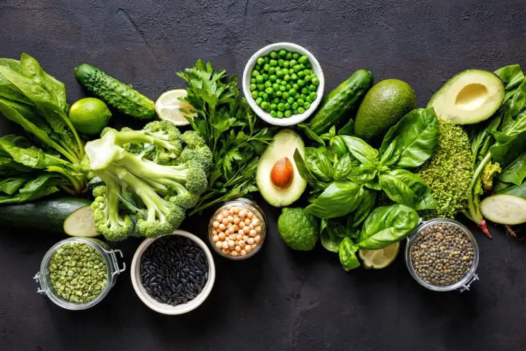 15 Verdure a Foglia Verde Sane e Nutrienti che Dovresti Aggiungere alla Tua Dieta