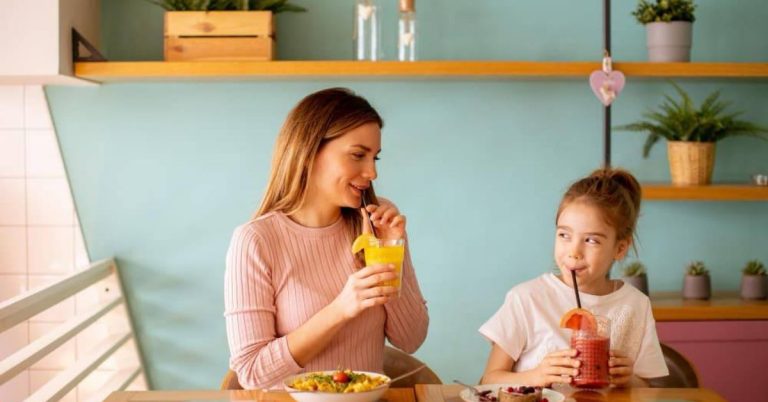 15 ricette di frullati per bambini: Deliziosi spuntini per la crescita